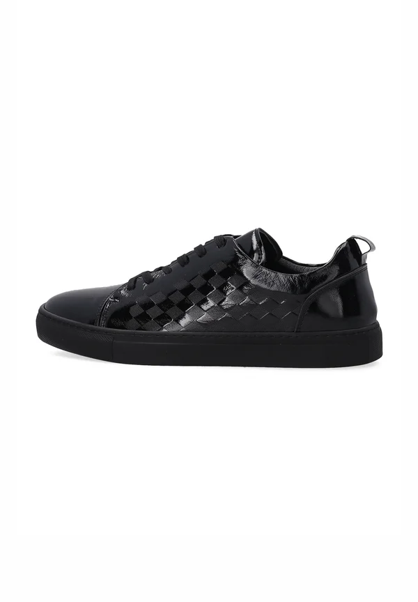 SNEAKERS - Sneaker low - black
