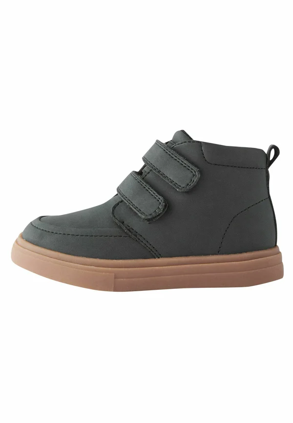 Snowboot/Winterstiefel - black with gum sole