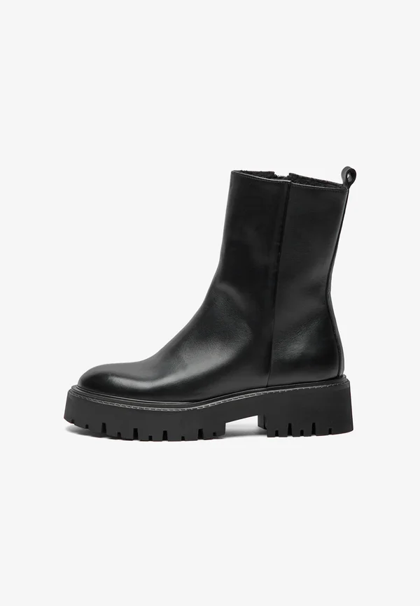 Snowboot/Winterstiefel - black