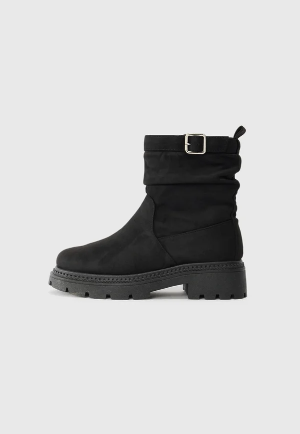 Snowboot/Winterstiefel - black