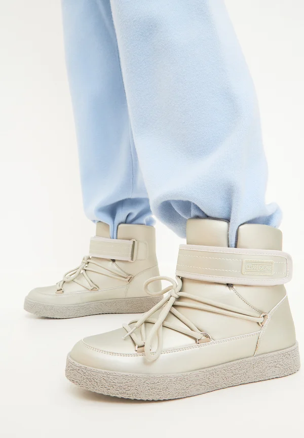 Snowboot/Winterstiefel - white