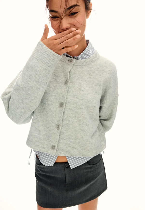SOFT TOUCH BUTTONED - Strickjacke - grey