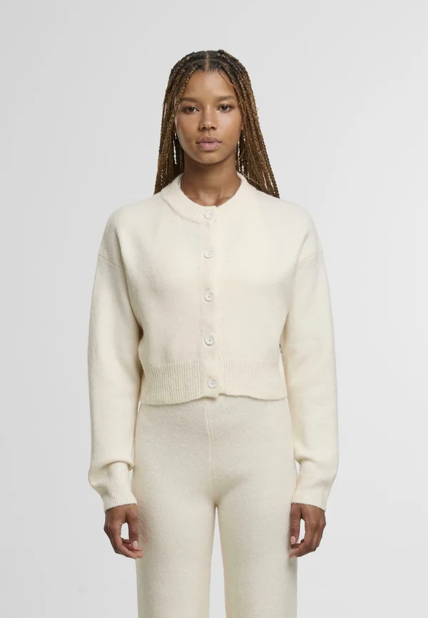 SOFT TOUCH SHORT - Strickjacke - beige