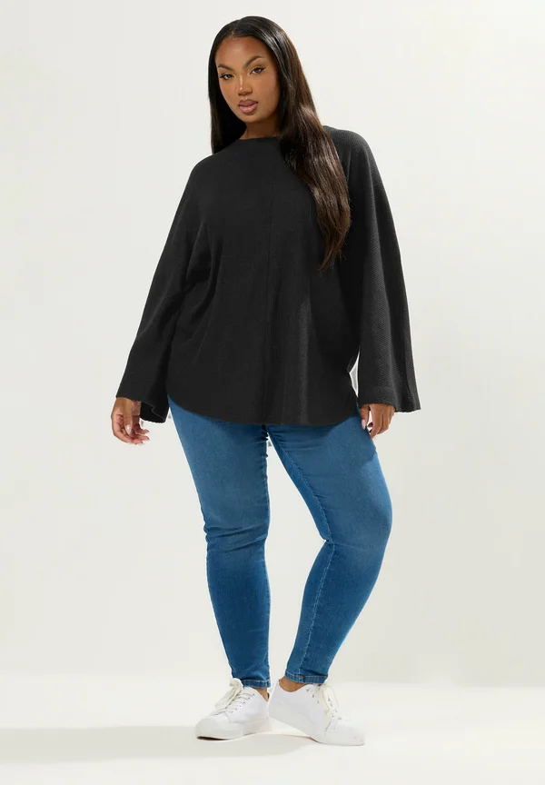 SOFT TOUCH - Strickpullover - black