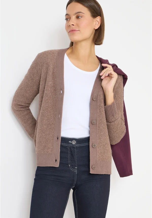 SOFTER BOUCLÉ - Strickjacke - braun