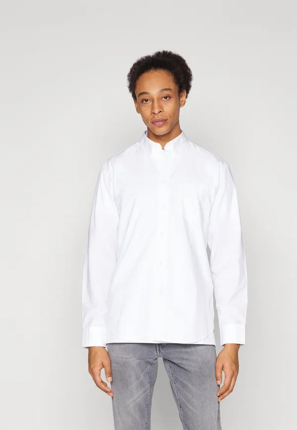 SOLID SHIRT SLIM FIT - Hemd - white