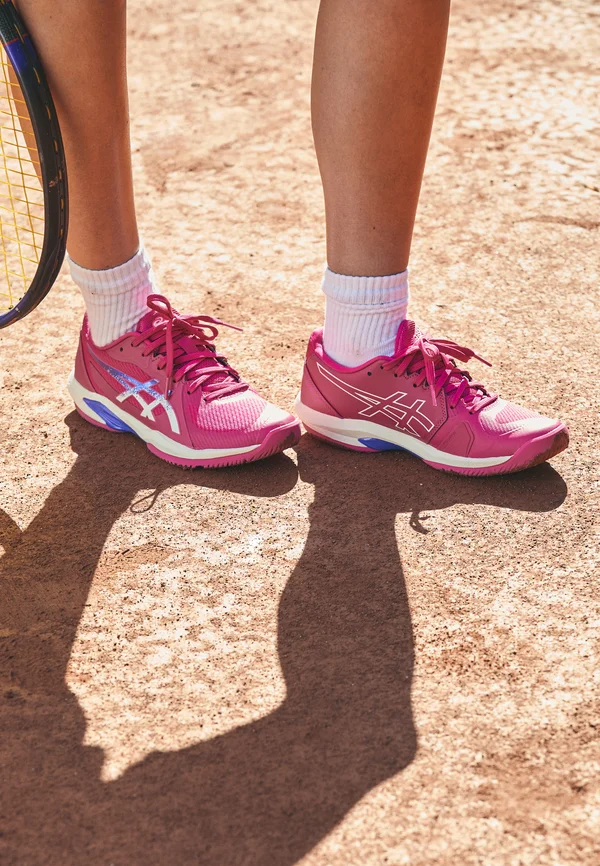 SOLUTION SWIFT FF 2 - Multicourt Tennisschuh - bright rose/dark blue