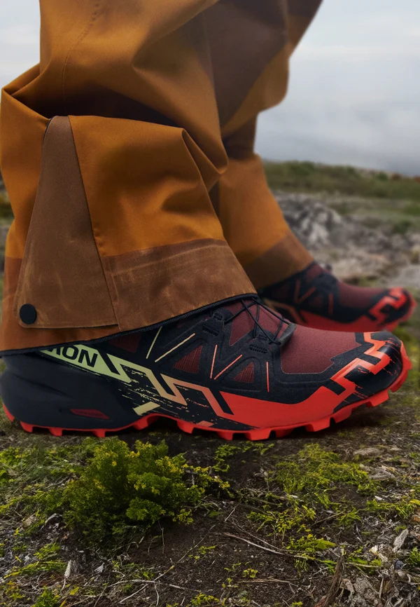 SPEEDCROSS 6 - Laufschuh Trail - rum raisin/cherry tomato/cognac