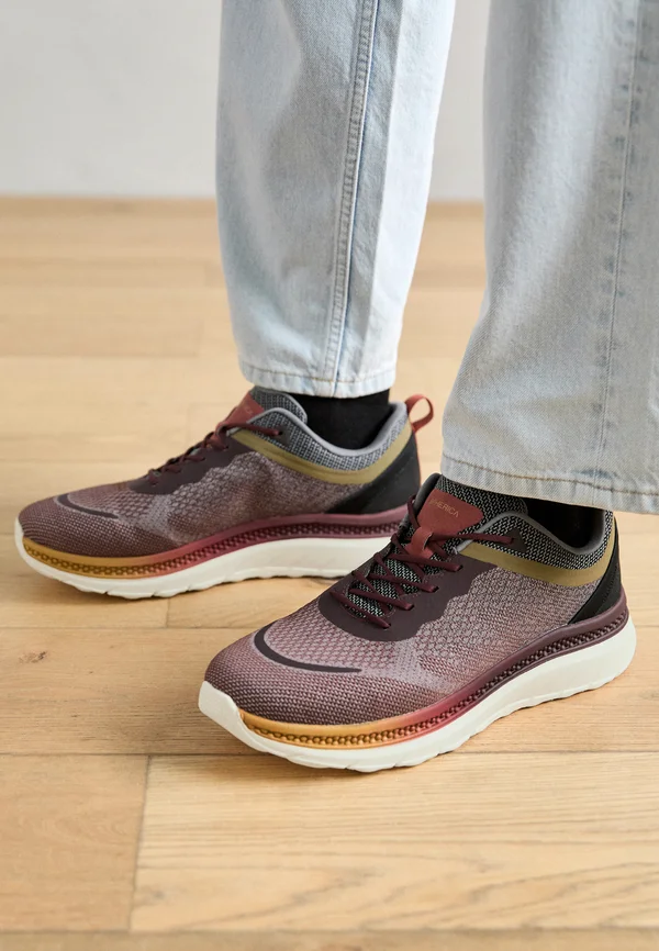 SPHERICA ACTIF - Sneaker low - wine/dark coffee