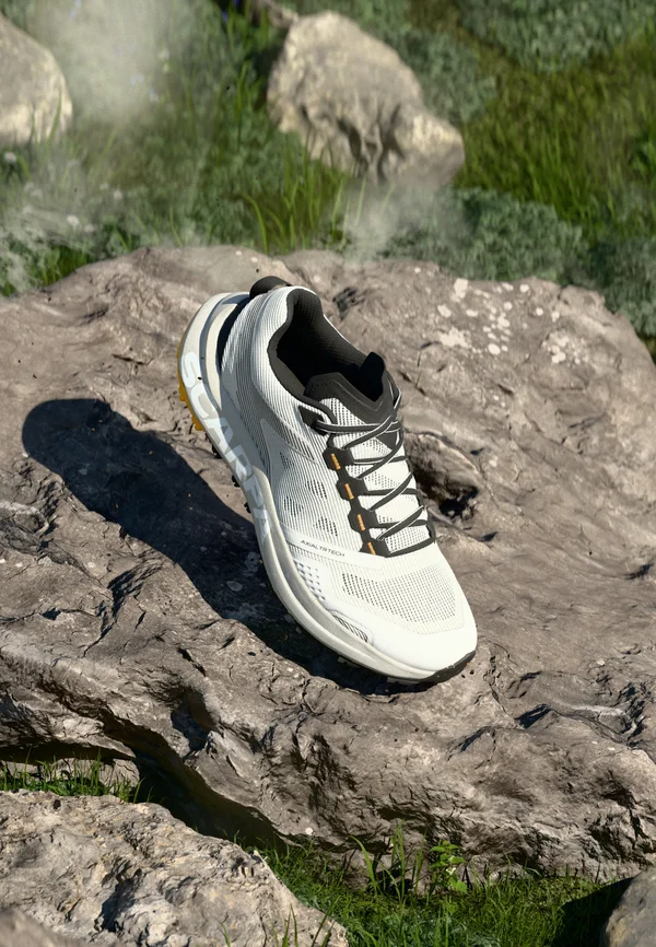 SPIN PLANET  - Hikingschuh - white/saffron