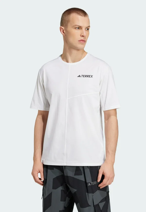 Sport T-Shirt - white