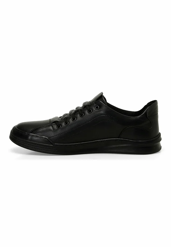 Sportlicher Schnürer - black