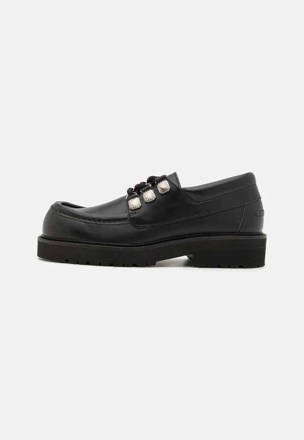 Sportlicher Schnürer - black
