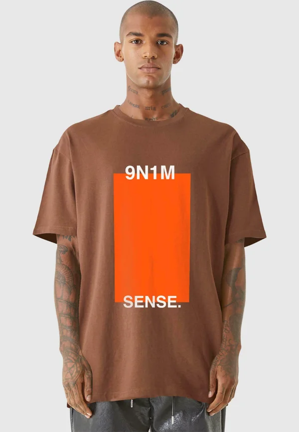 SQUARE TEE - T-Shirt print - bark