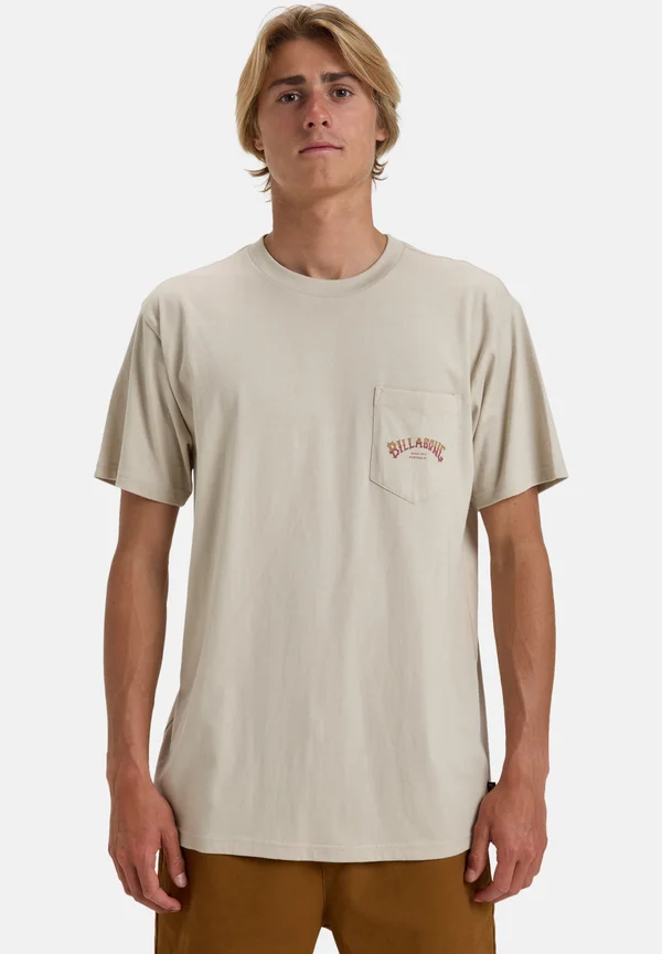 STACKED ARCH PKT - T-Shirt basic - sgl