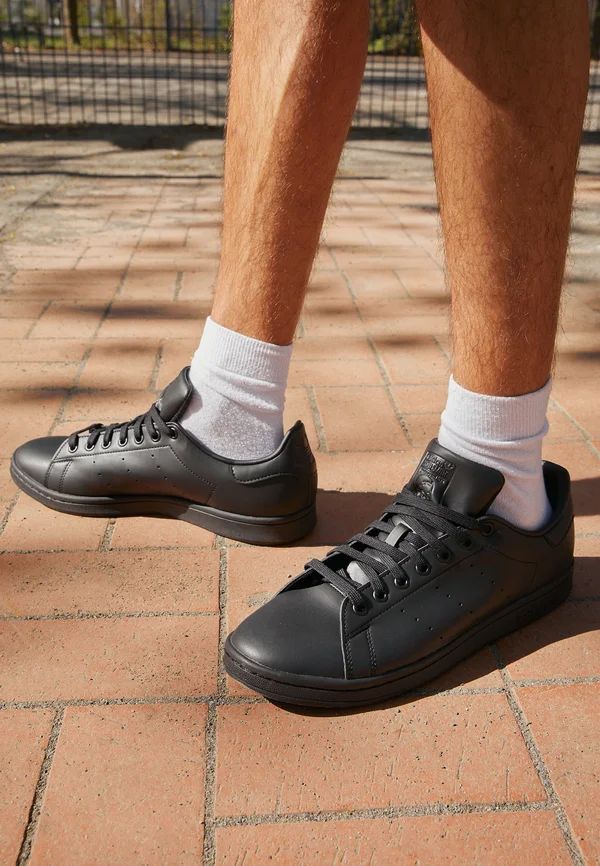 STAN SMITH UNISEX - Sneaker low - core black