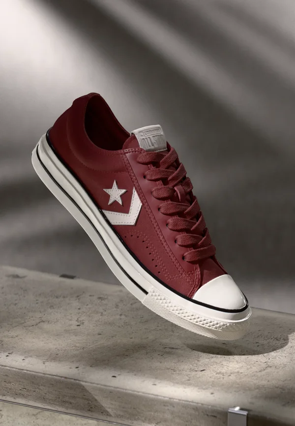 STAR PLAYER 76 UNISEX - Sneaker low - rottin apple/vintage white
