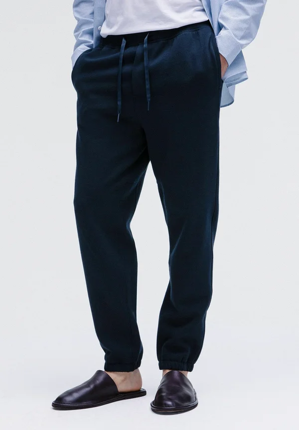 STEADY STATE CLASSIC-FIT REGULAR JOGGER - Jogginghose - true navy