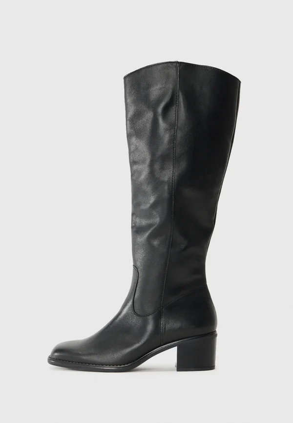 Stiefel - schwarz