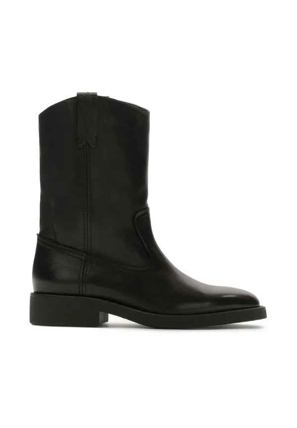 Stiefelette - black