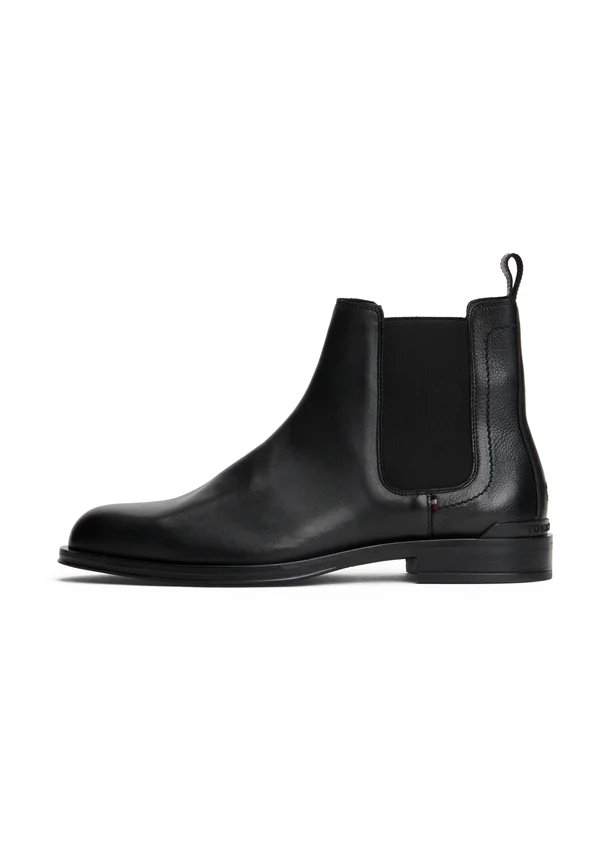 Stiefelette - black