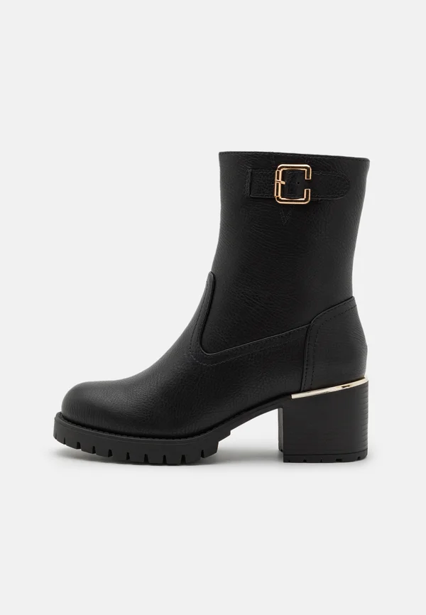 Stiefelette - black