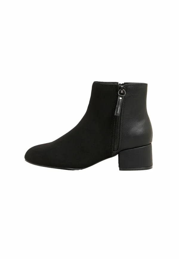 Stiefelette - black