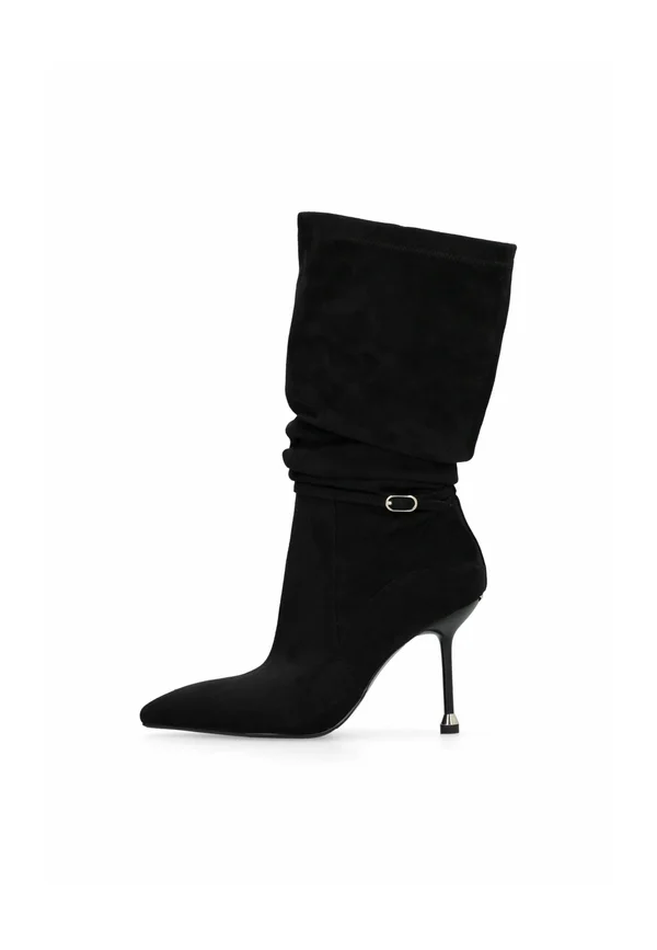 Stiefelette - black