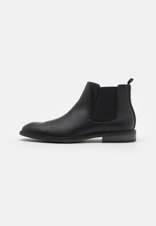 Stiefelette - black