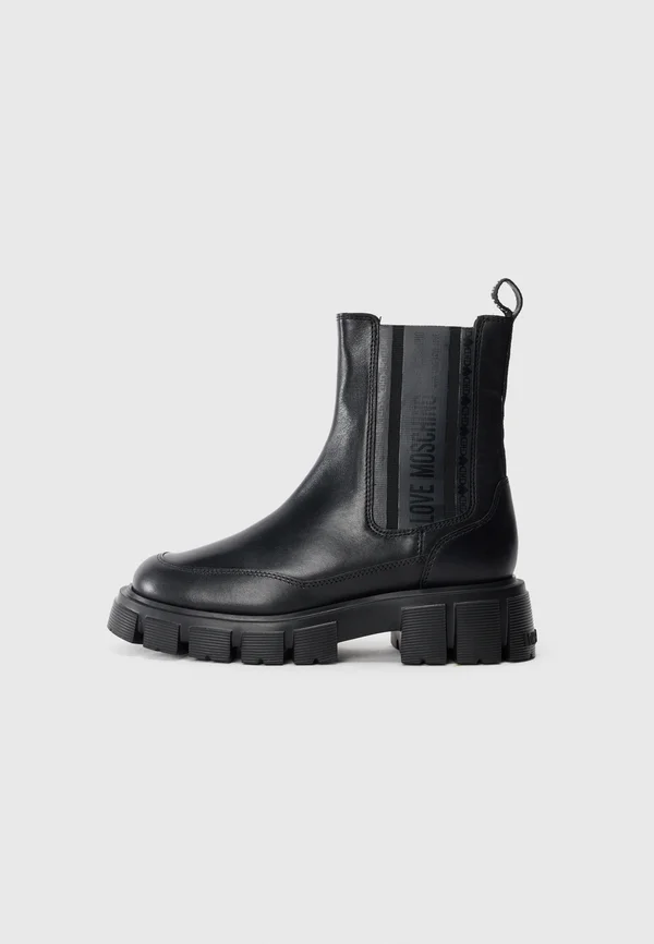 Stiefelette - black