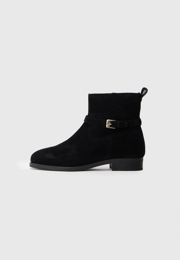 Stiefelette - black