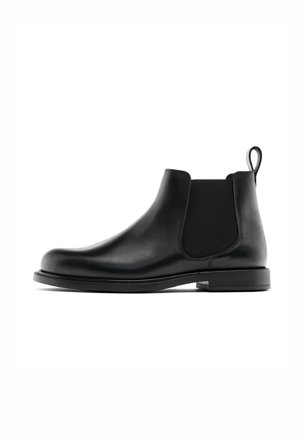 Stiefelette - black
