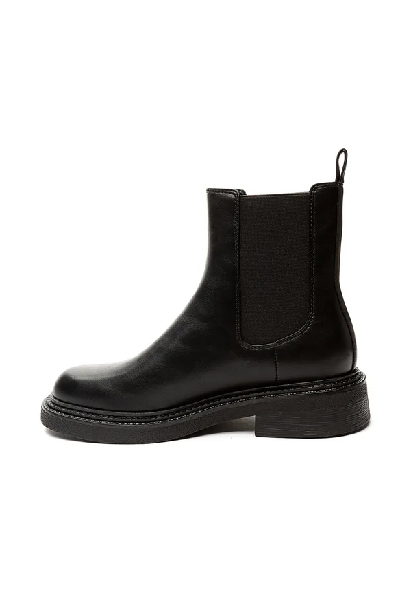 Stiefelette - black