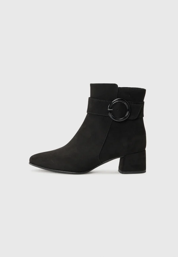 Stiefelette - black