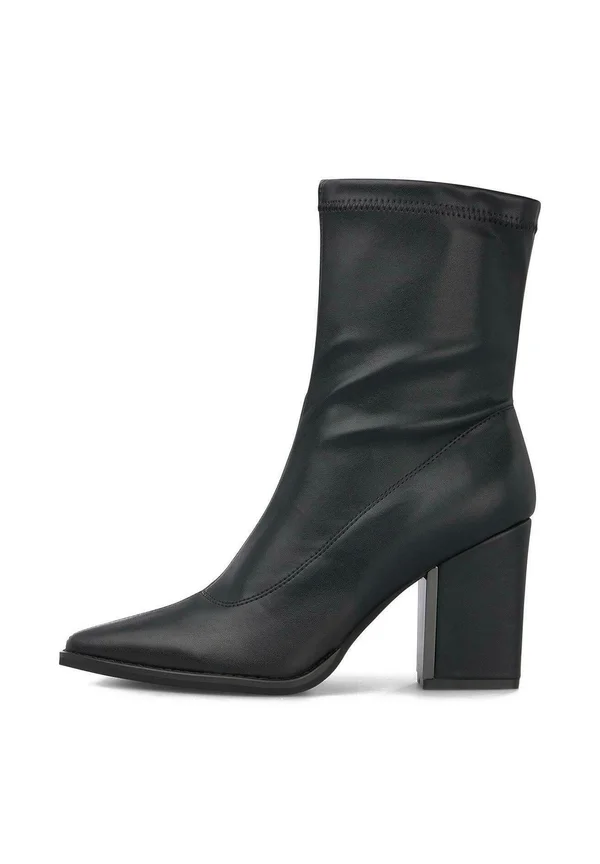 Stiefelette - black