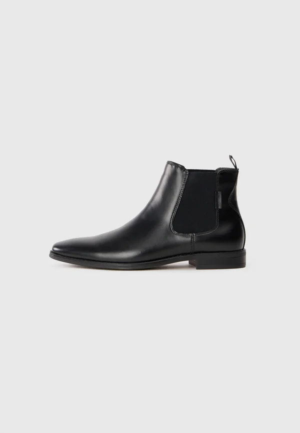 Stiefelette - black