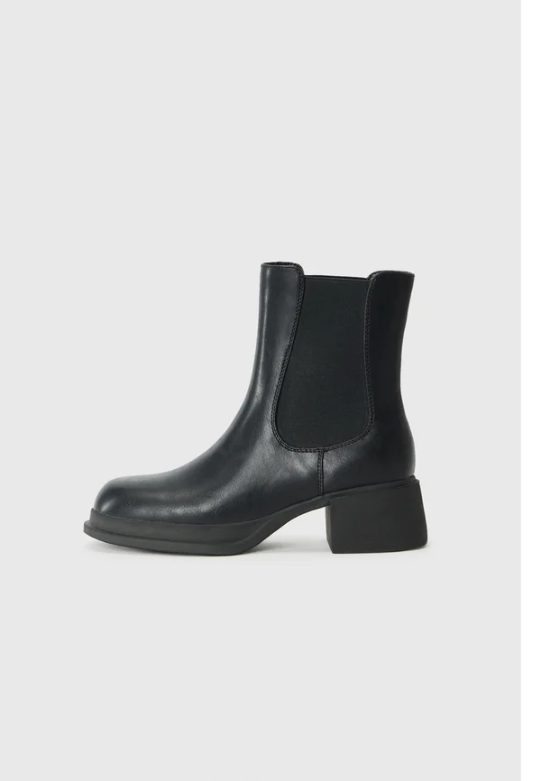 Stiefelette - black