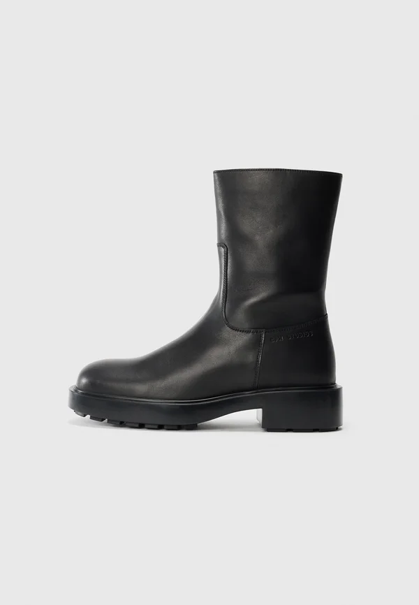 Stiefelette - black