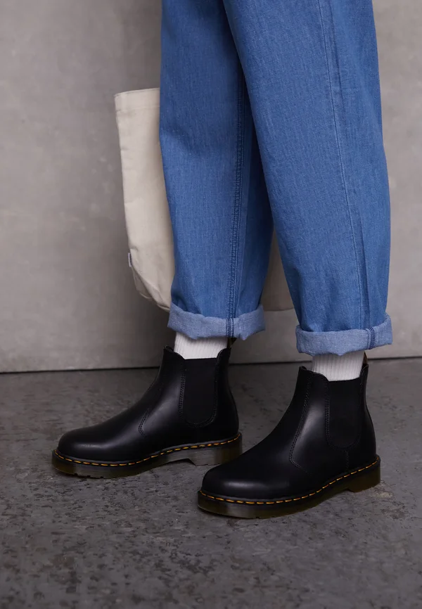 Stiefelette - black