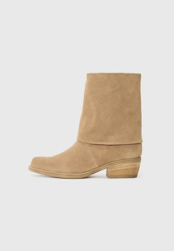 Stiefelette - farro