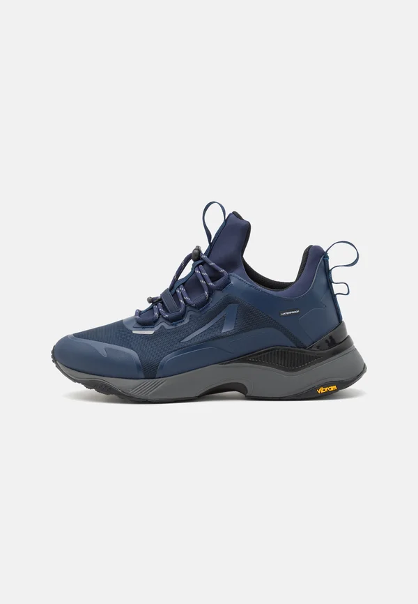 STORMRYDR UNISEX - Sneaker low - academy blue
