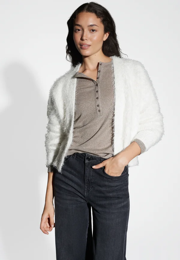 STRAIGHT CUT - Strickjacke - milk