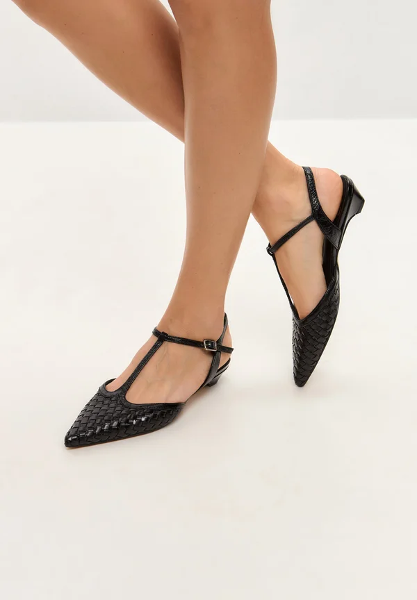 STRAPPY ELEGANT - Sling-Ballerina - black