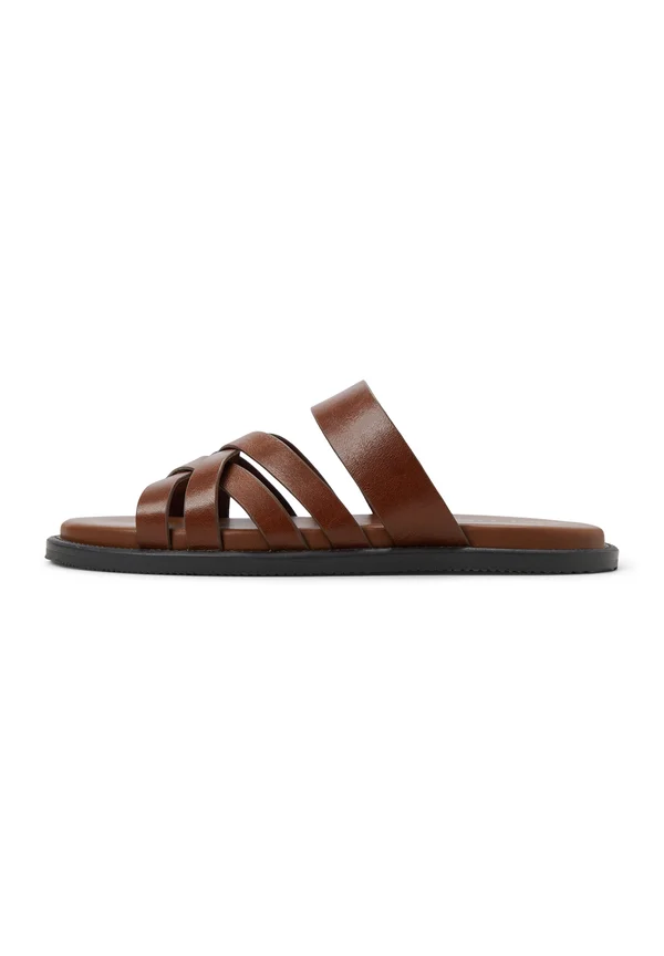 STRAPPY HANIFF - Pantolette flach - cognac