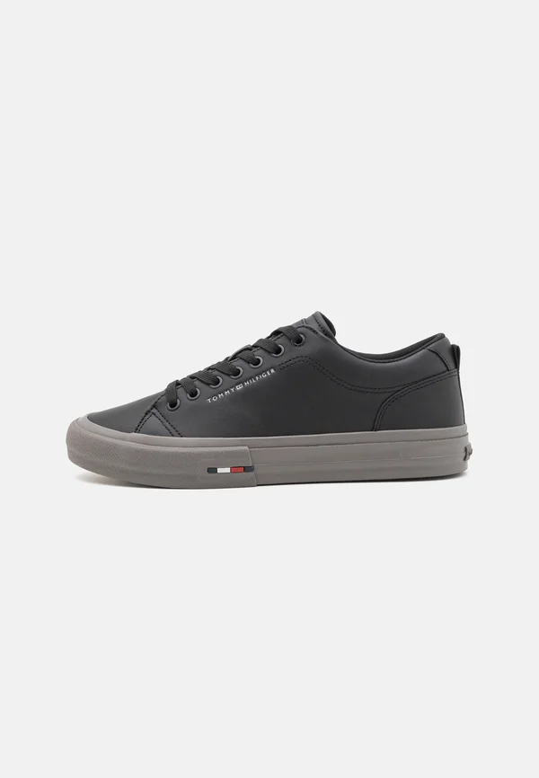 STREET - Sneaker low - black