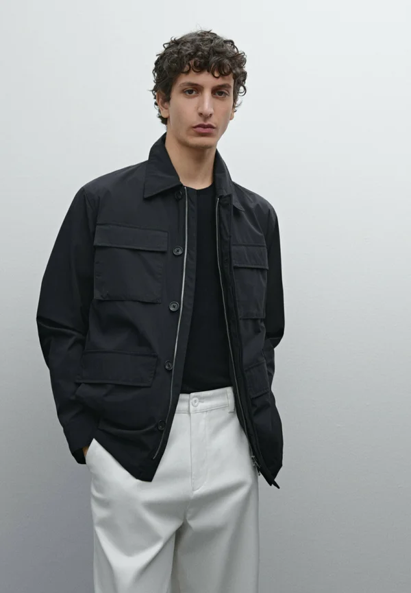 STRETCH WITH POCKET DETAILS - Leichte Jacke - dark blue