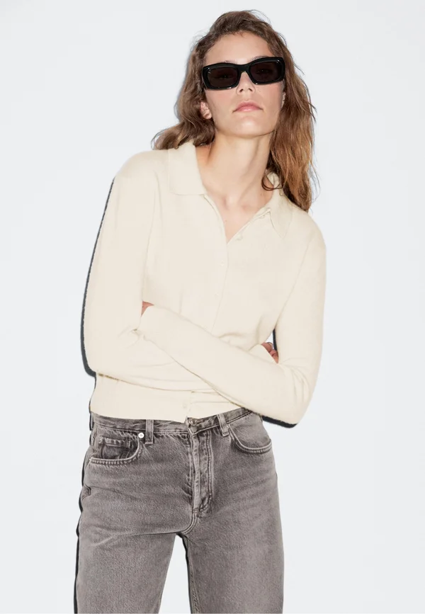 Strickjacke - beige