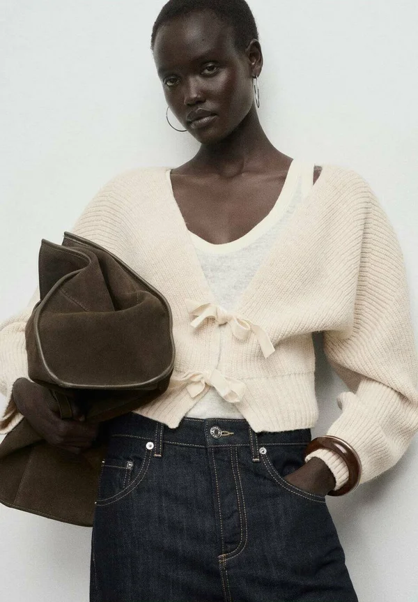 Strickjacke - beige