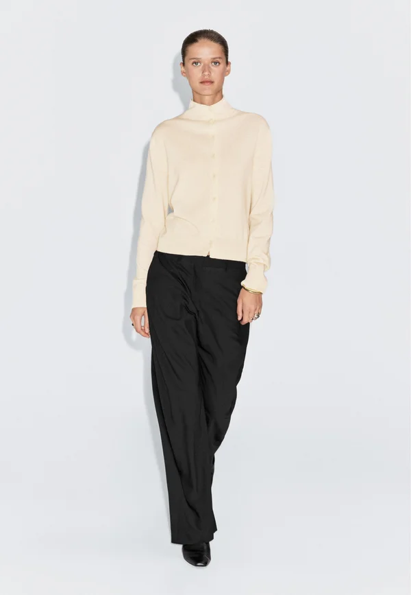 Strickjacke - beige