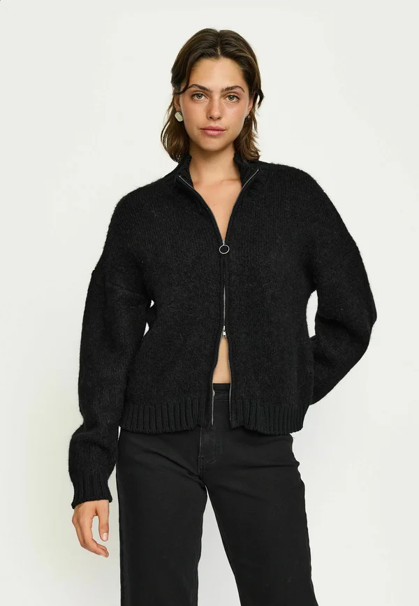 Strickjacke - black